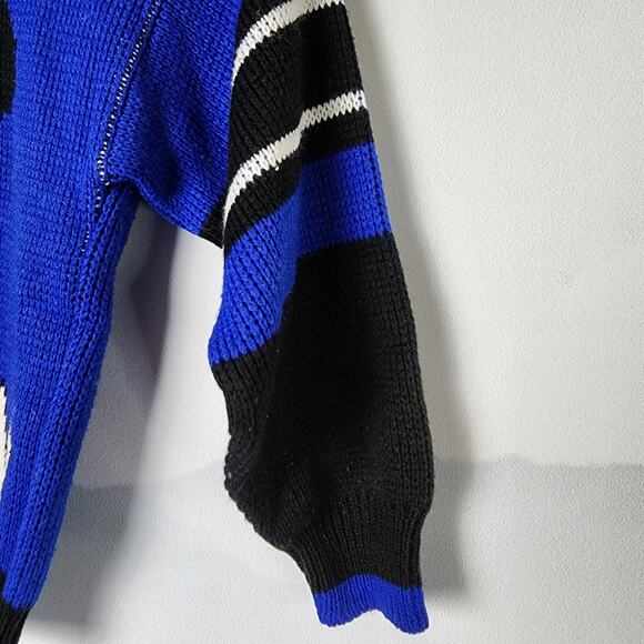 Vintage Mickey and Friends by Prodigy Blue Knit Sweater | Kid's Medium (6) - Picture 4 of 8